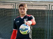 Denis se despede do São Paulo e ganha elogios de Diego Lugano