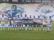 Jogadores do CSA homenagearam torcedor de 10 anos morto brutalmente em Maceió. 
