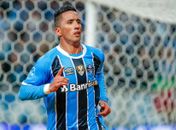 Renato lamenta lesão de Geromel: “No mínimo três semanas fora”