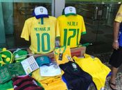 Najila Trindade 'ganha' camisa da seleção brasileira com número 171