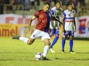 Jenison mira primeiro jogo na Vila Capanema: “Estrear com o pé-direito”