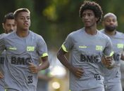 Com Talles e Danilo Barcelos, Vasco goleia Portuguesa em jogo-treino