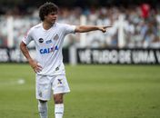 Jair conta com Ferraz e Guedes na direita e Santos vê laterais resolvidas