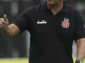 Zé Ricardo fica fortalecido no Vasco após proposta verbal do mundo árabe