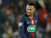 Neymar protesta contra zagueiros: 'Futebol é arte, não violência'