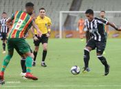 Velho conhecido de Lisca, Vitor Feijão enaltece estreia com gol e força da torcida do Ceará e quer manter invencibilidade contra CRB