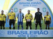 Com erros de arbitragem, CRB perde para o Avaí fora de casa
