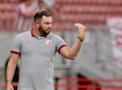 Roberto Fernandes assume o CRB
