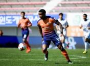 Ex-Flamengo, Diego Maurício celebra bom começo de ano na Coreia do Sul