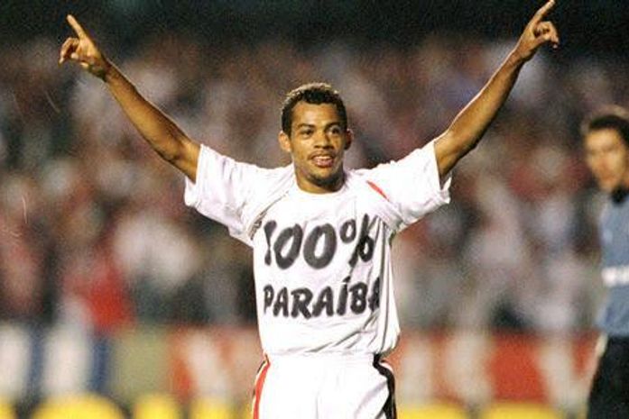 Meia Marcelinho Paraíba anuncia data do adeus aos gramados