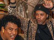 Ronaldinho Gaúcho e o irmão Roberto Assis são réus em mais de 20 processos no Brasil