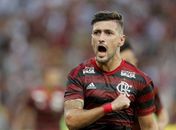 Arrascaeta tem lesão na coxa e pode desfalcar o Flamengo na Libertadores