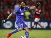 Bar oferece 10% de desconto a cada pênalti defendido por Alex Roberto em jogo do Flamengo