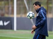 Fábio Carille disse que uma troca envolvendo Reinaldo, hoje na Chape, seria uma possibilidade (Foto: Rodrigo Gazzanel/Ag. Corinthians)