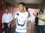 Flamengo e Guerrero discutirão novo contrato após a final da Taça Rio