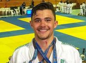 Promessa do judô, atleta é achado morto na piscina de casa