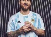 Esposa de Messi procura casa em Barcelona e indica que o craque deve renovar, diz jornal