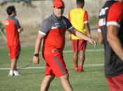 Dado Cavalcanti comandou o treino no CT Ninho do Galo.