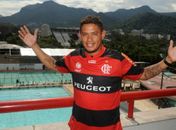 Carlos Eduardo se desculpa por dizer 'ninguém vai querer jogar no Flamengo': "Me arrependo"