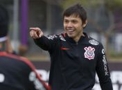 Descansado, Romero tem motivação extra para brilhar pelo Corinthians