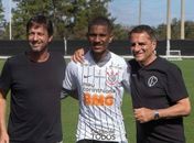 Justiça aponta fraude em chegada de atacante Davó ao Corinthians