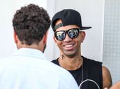 Diego Tardelli foi acompanhado pelo ex-fisioterapeuta do Corinthians, Bruno Mazziotti (Foto: Bruno Cantini/CAM)