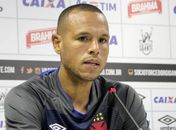 Vasco negocia dívida de R$ 1 milhão para rescindir com Luis Fabiano