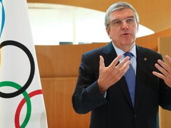 Thomas Bach reforçou que COI quer realizar Olimpíada em 2021