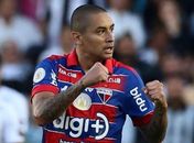 Botafogo faz consulta e monitora situação de Wellington Paulista, do Fortaleza