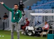 Xavi diz que sonha em voltar ao Barcelona como técnico