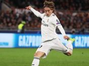 Rádio diz que Cristiano Ronaldo perde a Bola de Ouro para Modric; Griezmann fica em 3º