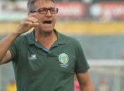 Ex-técnico da Chapecoense é atropelado, fratura 12 costelas e está internado