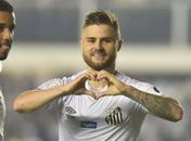 Santos recusa proposta por Eduardo Sasha e vê Grêmio de olho em Carlos Sánchez