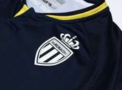 Monaco lança uniforme que relembra grandes conquistas do passado