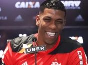 Berrío vê o Flamengo com chances de levantar as Copas e o Brasileirão
