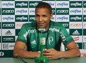 Deyverson tem 26 anos e foi contratado junto ao Levante (Foto: Cesar Greco/Ag. Palmeiras)
