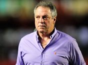 Abel dá preferência ao Flamengo em relação ao Santos por proximidade da família
