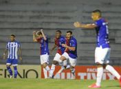 CSA joga mal e perde para o Paraná fora de casa