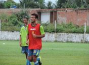 Diego Silva volta ao time do Sampaio após cumprir suspesão automática (Foto: Sampaio / Divulgação)