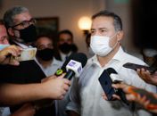 Governador acena com possível debate para retorno de público em Alagoas 
