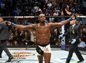 Jon Jones nocauteia Daniel Cormier e retoma o cinturão do UFC
