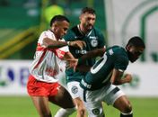 Série B: Com direito a gol contra, CRB arranca empate do Goiás fora de casa