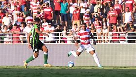 CRB quebra tabu de 15 jogos, vence o América-MG e respira na luta contra o Z4

