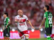 CRB bate o América-MG no Rei Pelé e ganha força na briga pelo acesso