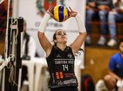 Levantadora é diagnosticada com mesmo problema do ex-volante Adílson, do Atlético, e deixa o vôlei de forma precoce