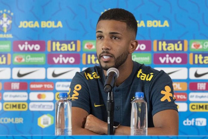 O lateral-esquerdo Jorge