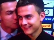 Dybala ganha 'beijinho' de CR7 após vitória e bomba nas redes sociais