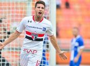 São Paulo vive dia decisivo para fechar com Jonathan Calleri