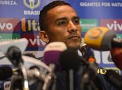 Danilo fez vários elogios para o argentino Lionel Messi