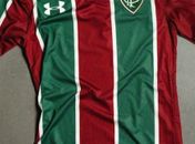Após fotos de camisa do Fluminense vazarem, marca confirma novo modelo